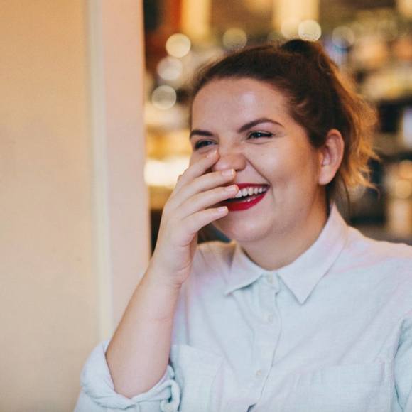 Meet your Posher, Kat - Picture 1 of 1